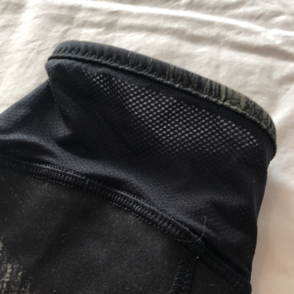 Lululemon black and army green leggings - Picture 9 of 9